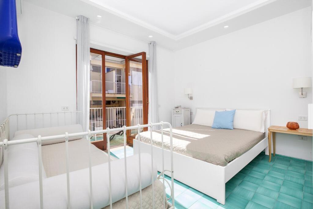 Super Attico Vista Mare Con Piscina Daire Sorrento Dış mekan fotoğraf