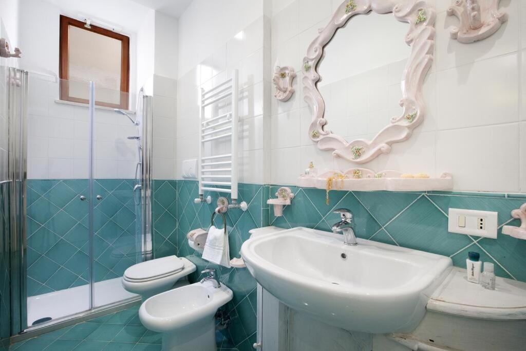Super Attico Vista Mare Con Piscina Daire Sorrento Dış mekan fotoğraf